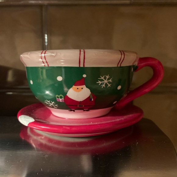 Set of 2 Avon Christmas Glass Coffee Mugs Decor - Picture 3 of 12